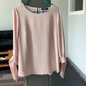 Nine West pale pink blouse